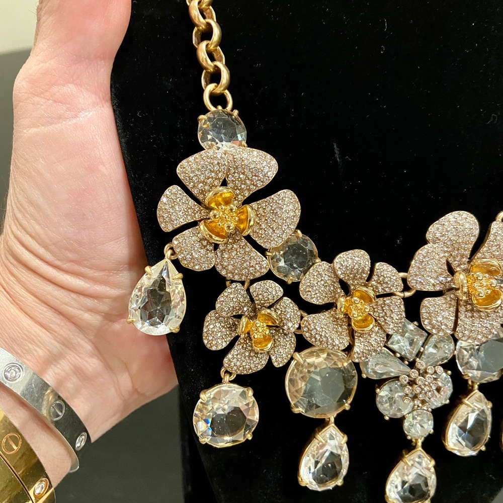 NWT preppy luxury J. Crew icicle flower pave crystal statement necklace - Picture 7 of 17